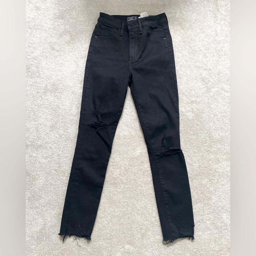 A&F curve love skinny jeans - New without tags